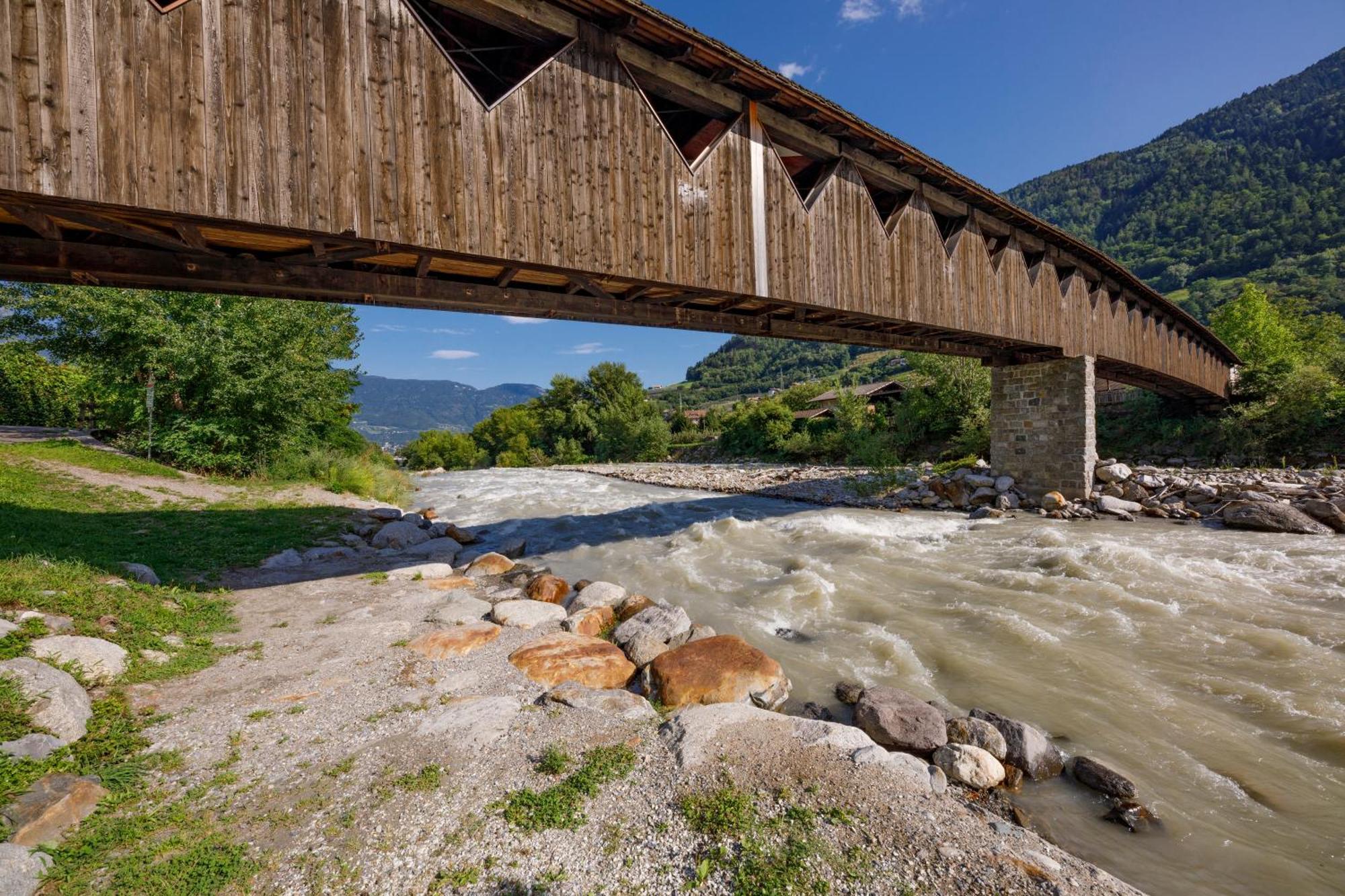 Ferienwohnungen St Hippolyt Mit Hallenbad Lagundo Ngoại thất bức ảnh