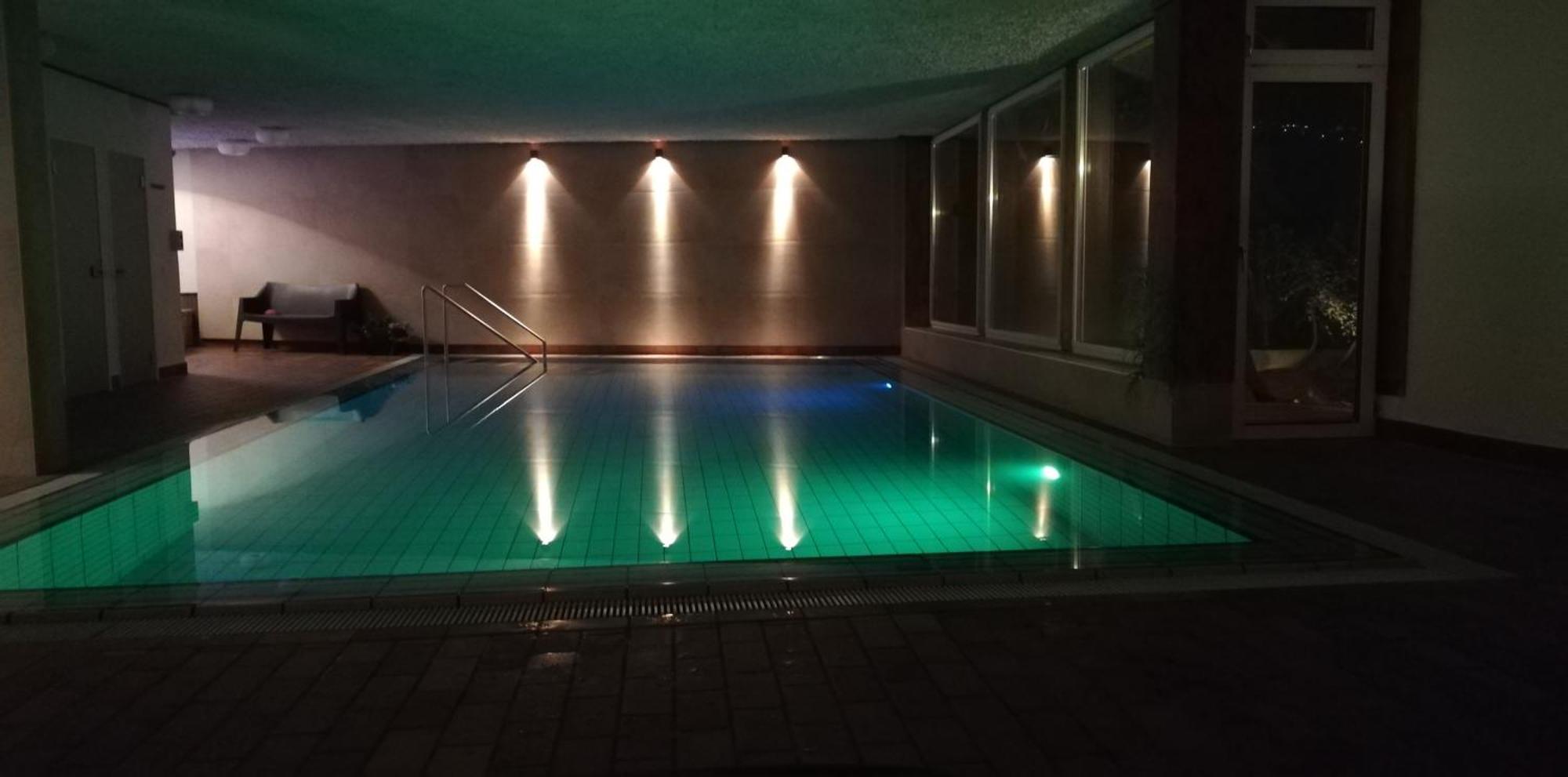 Ferienwohnungen St Hippolyt Mit Hallenbad Lagundo Ngoại thất bức ảnh