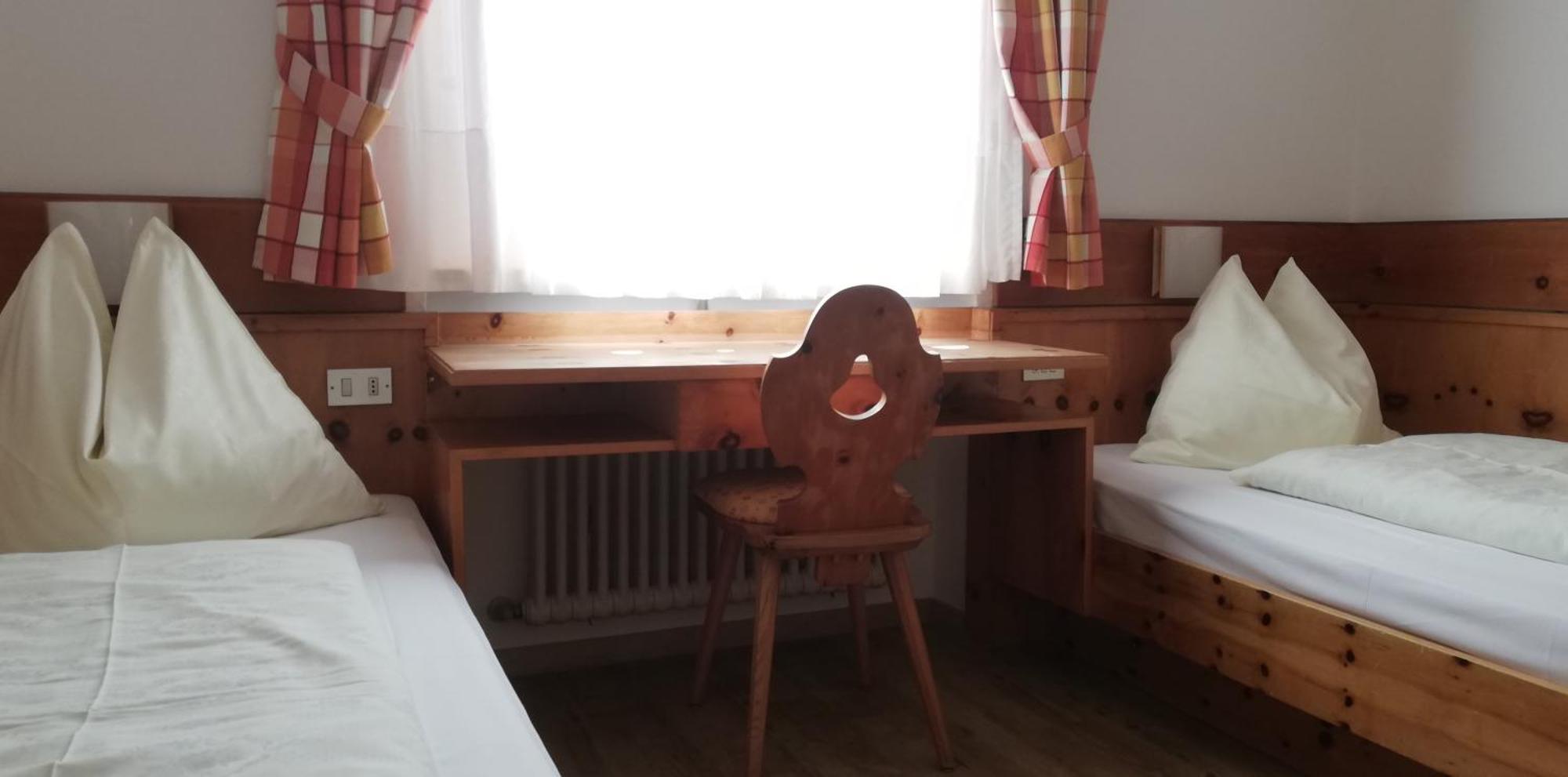 Ferienwohnungen St Hippolyt Mit Hallenbad Lagundo Ngoại thất bức ảnh