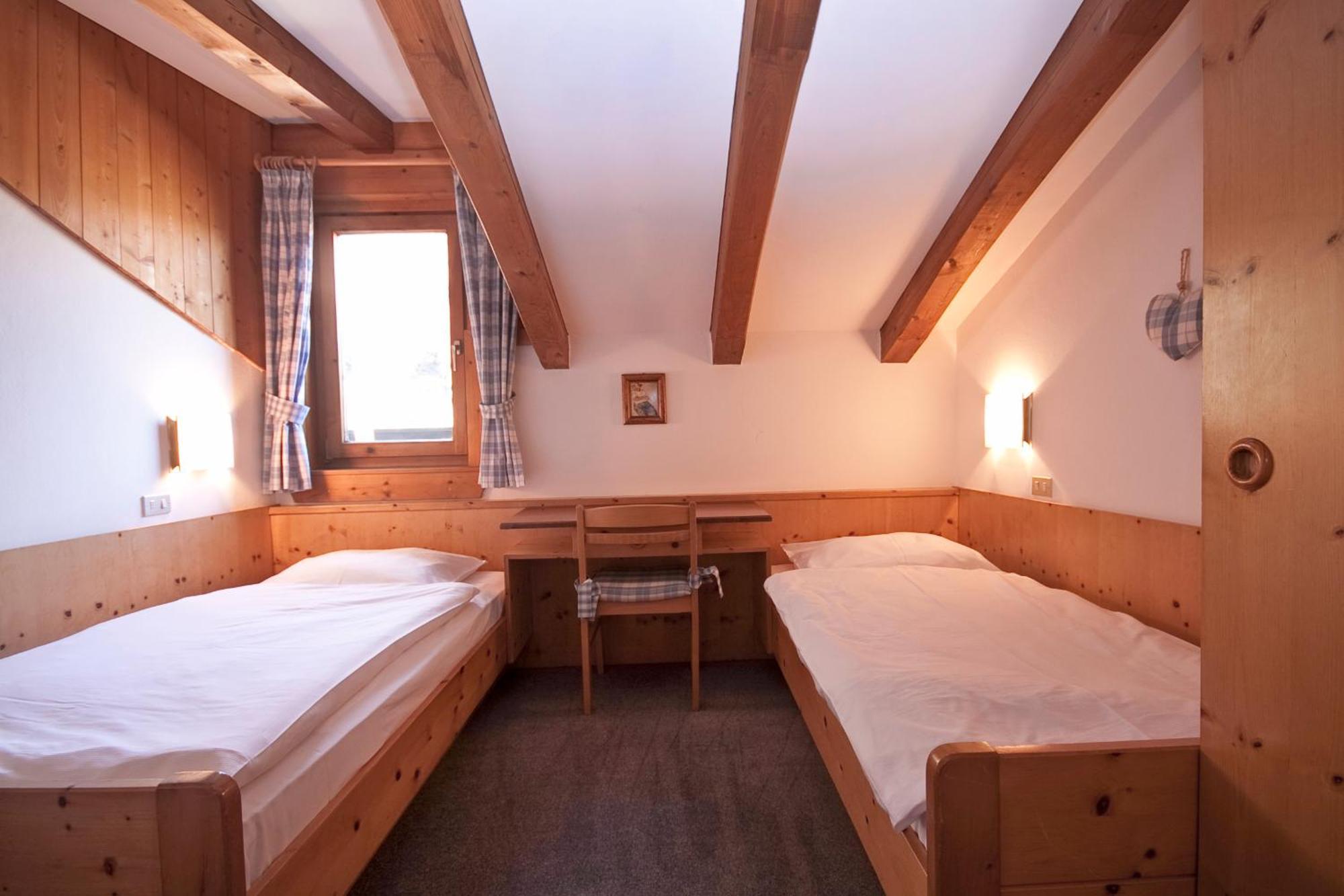 Ferienwohnungen St Hippolyt Mit Hallenbad Lagundo Ngoại thất bức ảnh